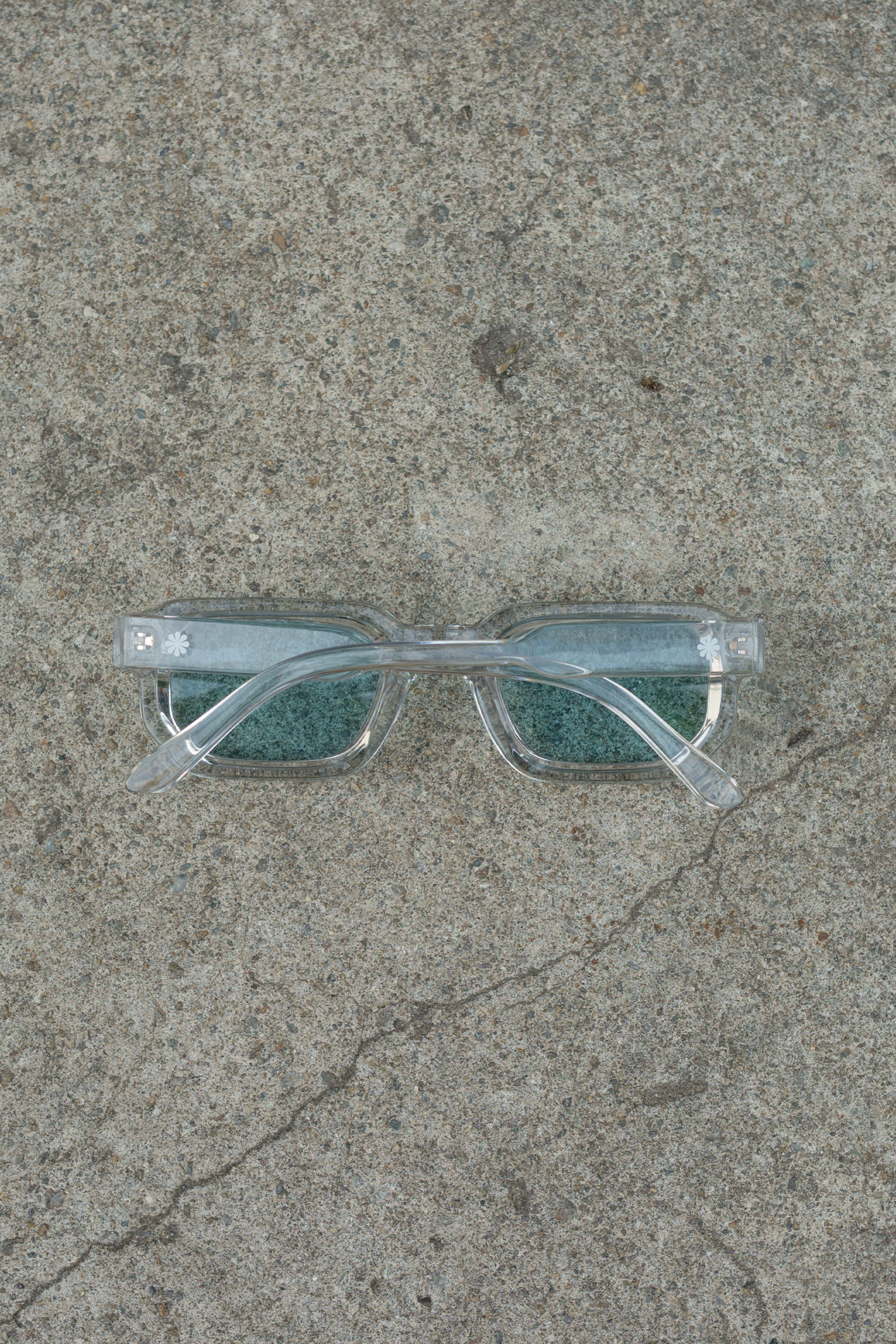 AQUA BLUE SHADES