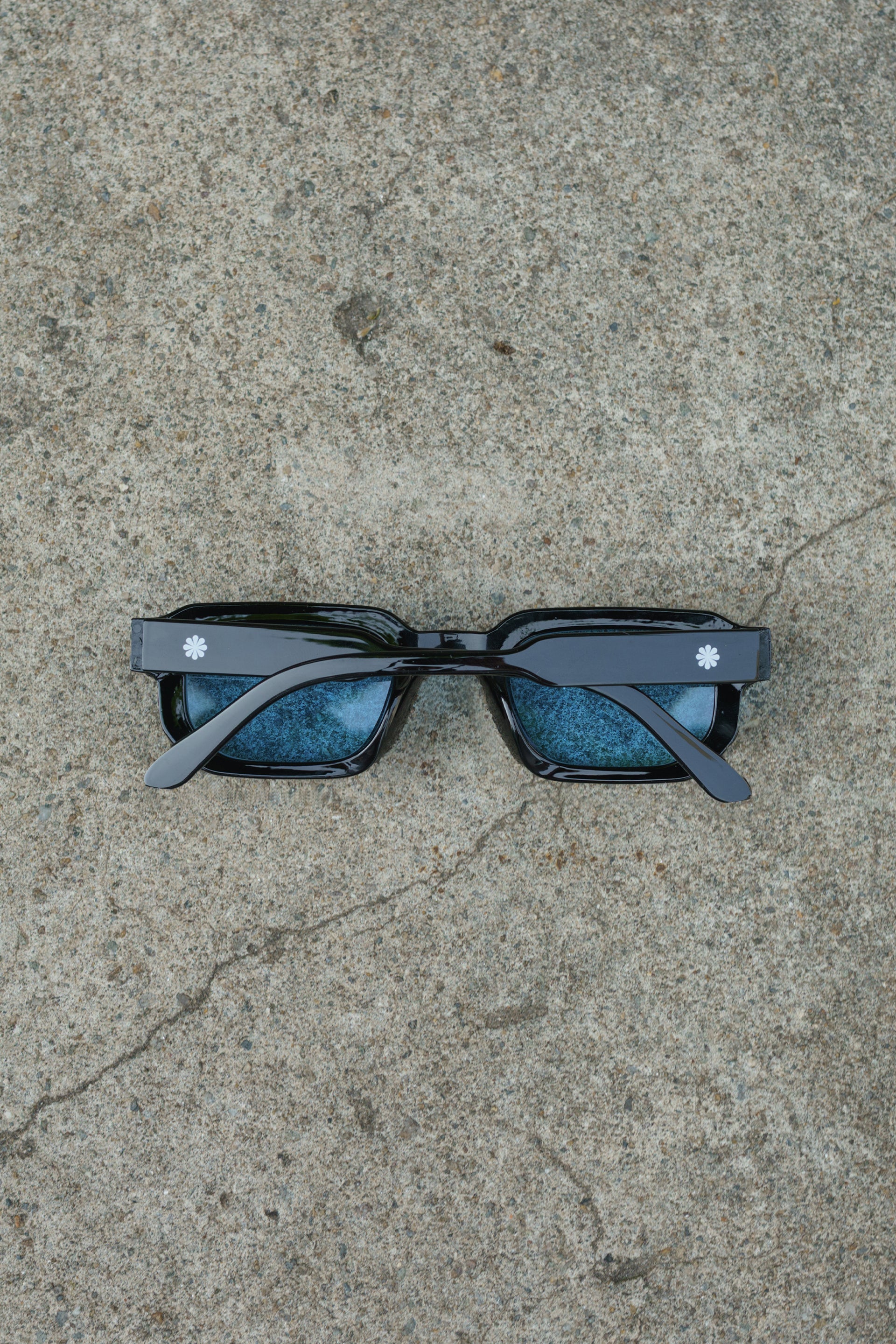 DEEP TIDE SHADES