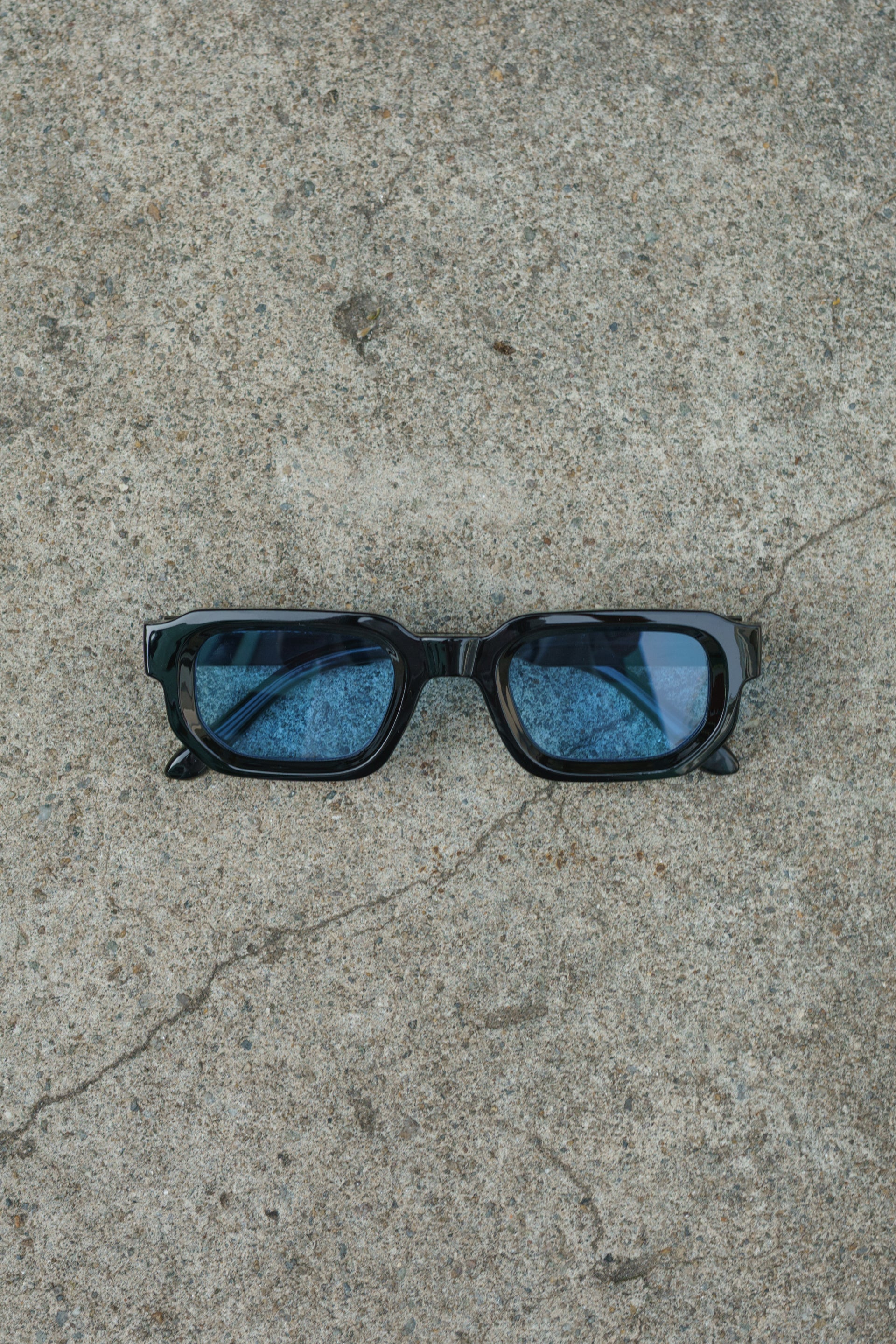 DEEP TIDE SHADES